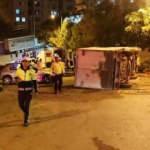Park halindeki araçlara çarparak devrilen kamyonun şoförü ezilerek can verdi