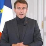 Macron boğazlı kazak giydi! Önerileri alay konusu oldu