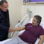 Bakan Bozdağ patlamada yaralanan madencileri hastanede ziyaret etti