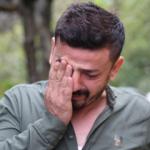 7 arkadaşıyla &ccedil;ektirdiği fotoğrafın anısını g&ouml;zyaşlarıyla anlattı!