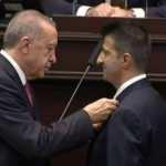 Mehmet Ali &Ccedil;elebi AK Parti'de: Rozeti Cumhurbaşkanı Erdoğan taktı