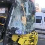 İETT durdurulamıyor! Bu kez de müzeye çarptı