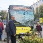 İETT'den şaşırtmayan görüntü: Faciadan dönüldü!