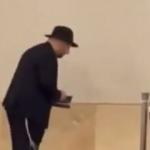 ABD'de tuhaf görüntüler! Şii mescidinde bir Yahudi ayin yaptı