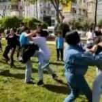 Utan&ccedil; verici g&ouml;r&uuml;nt&uuml;ler... Antalya'da ortaokullu kızlar tekme tokat kavga etti