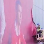 Ronaldo krizi devam ediyor! Old Trafford'dan fotoğrafı kaldırıldı