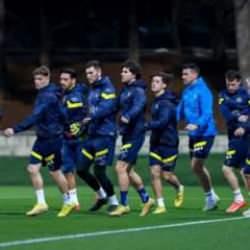 Fenerbahçe'ye 5 futbolcusundan iyi haber!