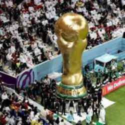 64 ma&ccedil;ın yarısı tamamlandı! S&uuml;rpriz sonu&ccedil;lar dikkat &ccedil;ekti