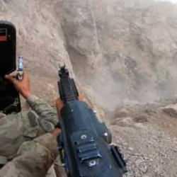 T&uuml;rk askerinin kafa kamerasından PKK mağarasına giriş anı