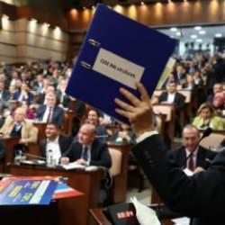 Tevfik Göksu, Ekrem İmamoğlu'nun İBB'yi iflasın eşiğine getirdiğini açıkladı