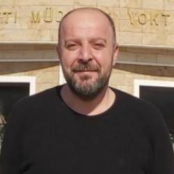 Ma&ccedil; sonrası kafede dinlenen &ouml;ğretmenin acı &ouml;l&uuml;m&uuml;