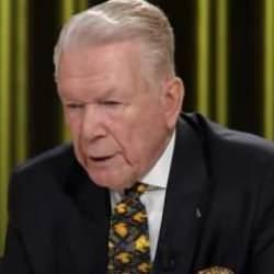 Uğur D&uuml;ndar'a canlı yayında a&ccedil;ık a&ccedil;ık soruldu! Cumhurbaşkanı adayın kim?