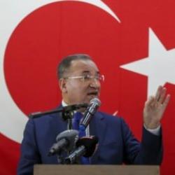 Adalet Bakanı Bekir Bozdağ: Çocuk istismarı insanlık suçudur, hakim ve savcılara güvenin