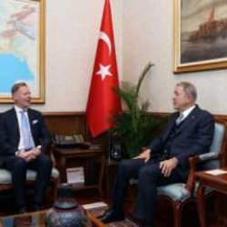 Bakan Hulisi Akar, Finlandiya'nın Ankara B&uuml;y&uuml;kel&ccedil;isi Ari Maki'yi kabul etti