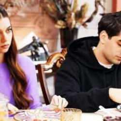 Yalı &Ccedil;apkını&rsquo;nda kimsenin beklemediği veda! &lsquo;Yapımla anlaşarak sonlandırdık!&rsquo;