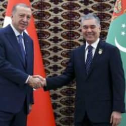 Erdoğan, Halk Maslahatı Başkanı Berdimuhamedov ile görüştü