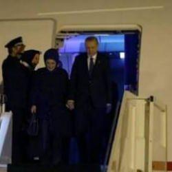 Türkmenistan'da bulunan Başkan Erdoğan yurda döndü