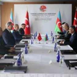 Bakan Akar'dan Yunanistan'a tepki: D&uuml;şmanca, k&uuml;stah&ccedil;a!