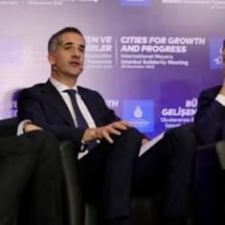 Atina Belediye Başkanı Bakoyannis, CHP'li İmamoğlu'na destek için İstanbul'a geldi