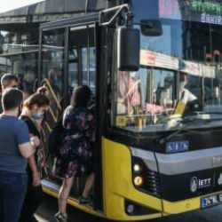 İstanbul'da İETT, taksi ve servis ücretlerine zam yapıldı! Aylık akbil, öğrenci akbili ne kadar oldu?