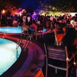 Boğazi&ccedil;i &Uuml;niversitesinde rezalet bitti: Kamp&uuml;s&uuml; gece kul&uuml;b&uuml;ne &ccedil;evirmişler!