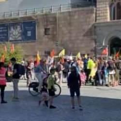 Başkan Erdoğan'ı hedef aldılar! Çirkin görüntülere peş peşe tepkiler