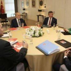 Altılı masayı zora sokacak anket sonu&ccedil;ları a&ccedil;ıklandı! Vatandaşlar her şeyin farkında