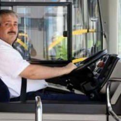 Büyük otobüs şoförleri için ehliyet yaşında değişiklik!