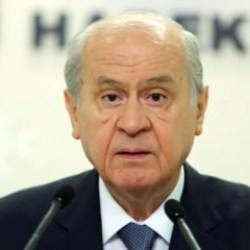 Devlet Bah&ccedil;eli'den Burhan &Ccedil;a&ccedil;an i&ccedil;in taziye mesajı: B&uuml;y&uuml;k bir &uuml;z&uuml;nt&uuml; duydum