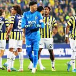 Fenerbahçe'nin yıldızına Premier Lig'den bir talip daha! 11 milyon euro...
