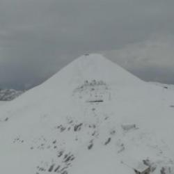 Kar ve tipi nedeniyle Nemrut Dağı yolu ulaşıma kapandı