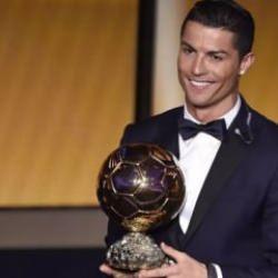 Ronaldo Ballon d'Or ödülünü sattı! Gelir hasta çocuklara bağışlanacak