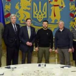 ABD'li senat&ouml;rlerden Kiev'e s&uuml;rpriz ziyaret