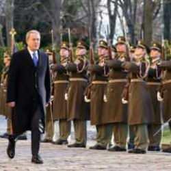 Bakan Akar, Çekya Savunma Bakanı Cernochova ile görüştü