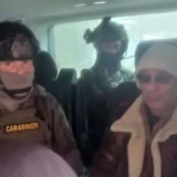 İtalya'nın en &ccedil;ok aranan mafya lideri 30 yıl sonra y&uuml;z askerle yakalandı