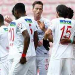 Sivasspor kupada hata yapmadı! 3 golle turladı