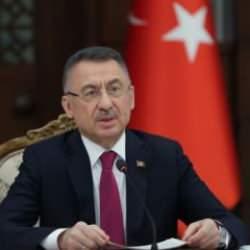 Fuat Oktay, trafik kazasında şehit olan 2 askerin ailesiyle telefonda g&ouml;r&uuml;şt&uuml;