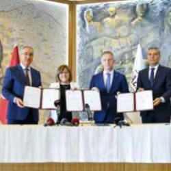 Gaziantep B&uuml;y&uuml;kşehir'den 70 bin &ouml;ğrenciye bin 200 liralık destek!