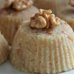 Sütlü irmik tatlısı tarifi! Kolay, tam ölçülü sütlü irmik helvası 