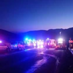 Afyonkarahisar'da yolcu otob&uuml;s&uuml; devrildi: &Ccedil;ok sayıda &ouml;l&uuml; ve yaralı var