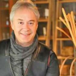 Hastanede tedavi gören Metin Uca entübe edildi