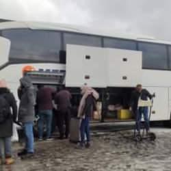 Otogarda afet bölgesi hareketliliği ; Otobüs firması 10 liraya taşıdı