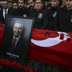 CHP'nin kanalı Halk Tv'de Baykal'ın cenazesi bu s&ouml;zlerle yayınlandı! B&uuml;y&uuml;k saygısızlık