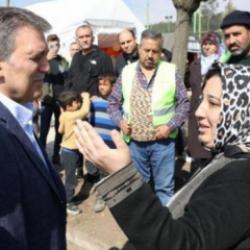 Abdullah G&uuml;l 18. g&uuml;nde deprem b&ouml;lgesinde