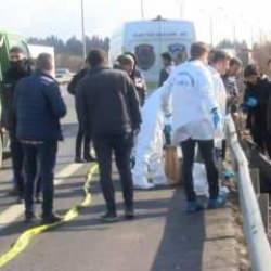 B&uuml;y&uuml;k&ccedil;ekmece TEM Otoyolu kenarında silahla vurulmuş erkek cesedi bulundu