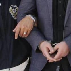 Deprem bölgesinde yıkılan binalara ilişkin 3 müteahhit İstanbul'da tutuklandı