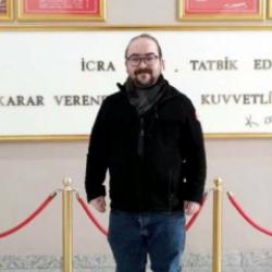 Yeni işe giren engelli gen&ccedil;, bir aylık maaşını depremzedelere bağışladı