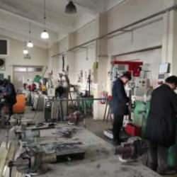 Meslek lisesinde depremzedeler i&ccedil;in soba &uuml;retiliyor