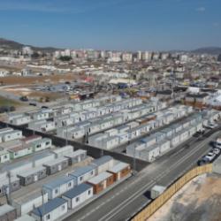 Nurdağı'ndaki konteyner kente aileler yerleştiriliyor