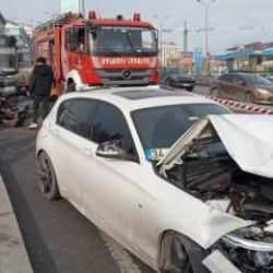 Son Dakika: Beylikd&uuml;z&uuml; D-100 karayolunda zincirleme kaza!